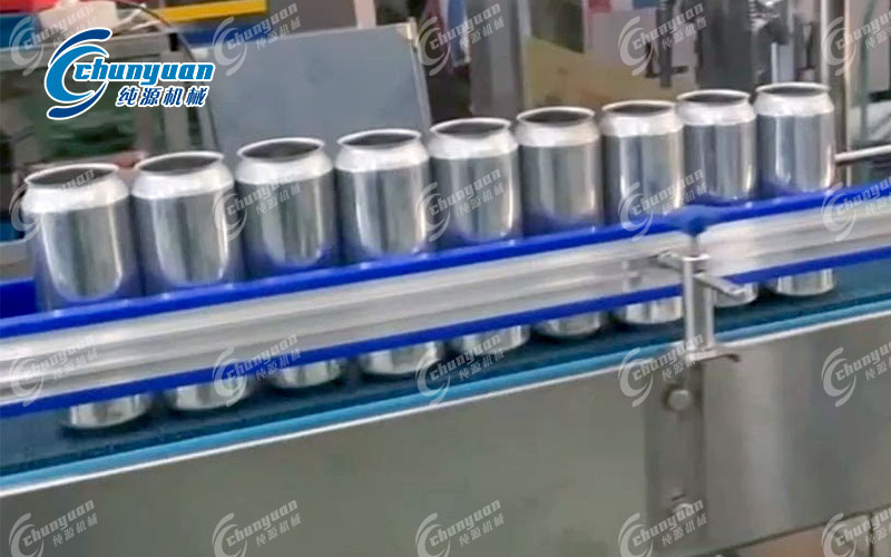 易拉罐果汁灌裝設(shè)備-3